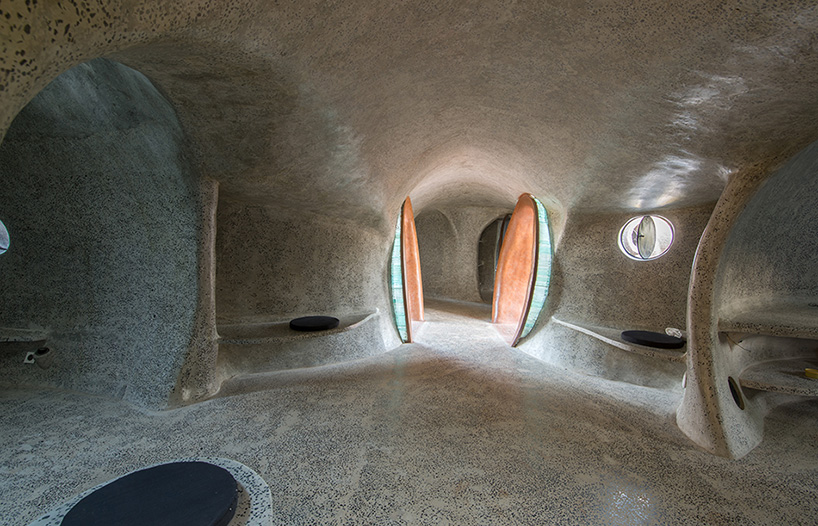 retro-futuristic gumpha house by shailesh devi/within N without