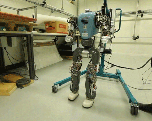 EPFL and ADVR engineers develop robots that walk naturally, like humans