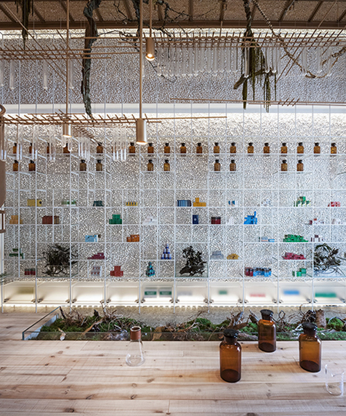waterfrom's molecure pharmacy in taiwan offers a more interactive experience