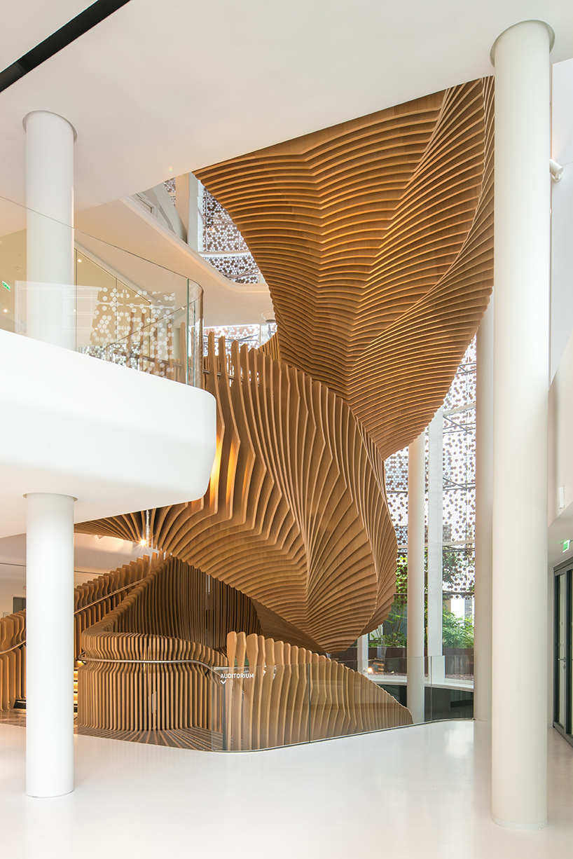 Ora Ito's Sculptural Staircase In LVMH Office - IGNANT