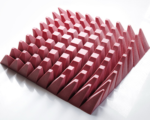 dinara kasko cooks up algorithmically-modeled cake made from 81 separate segments