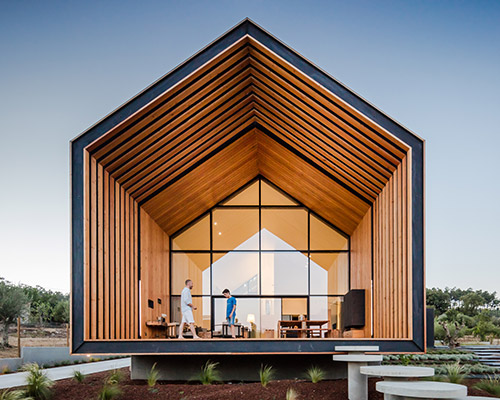 filipe saraiva arquitectos designs pentagonal house-shaped residence in portugal