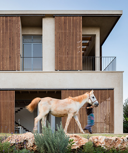 golany architects' house in galilee has an ever-changing atmosphere due to its louvres