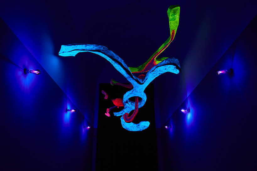 lucio fontana hangarbicocca ambienti environment light installations designboom