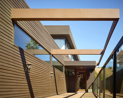 martin fenlon completes a new house in one of los angeles' historic preservation zones