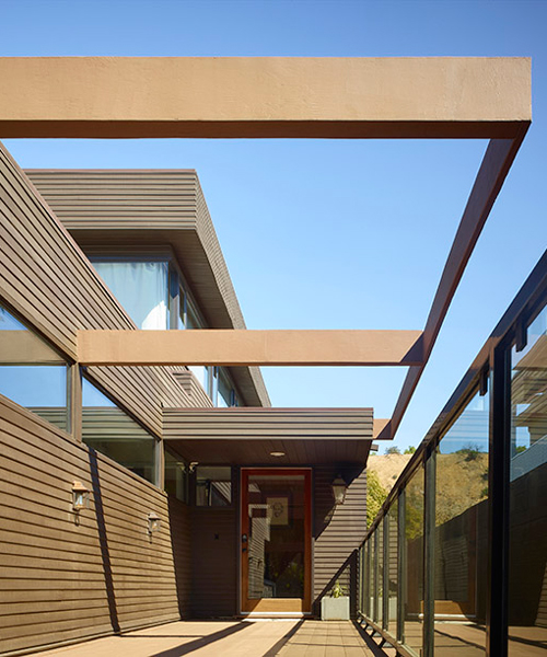 martin fenlon completes a new house in one of los angeles' historic preservation zones
