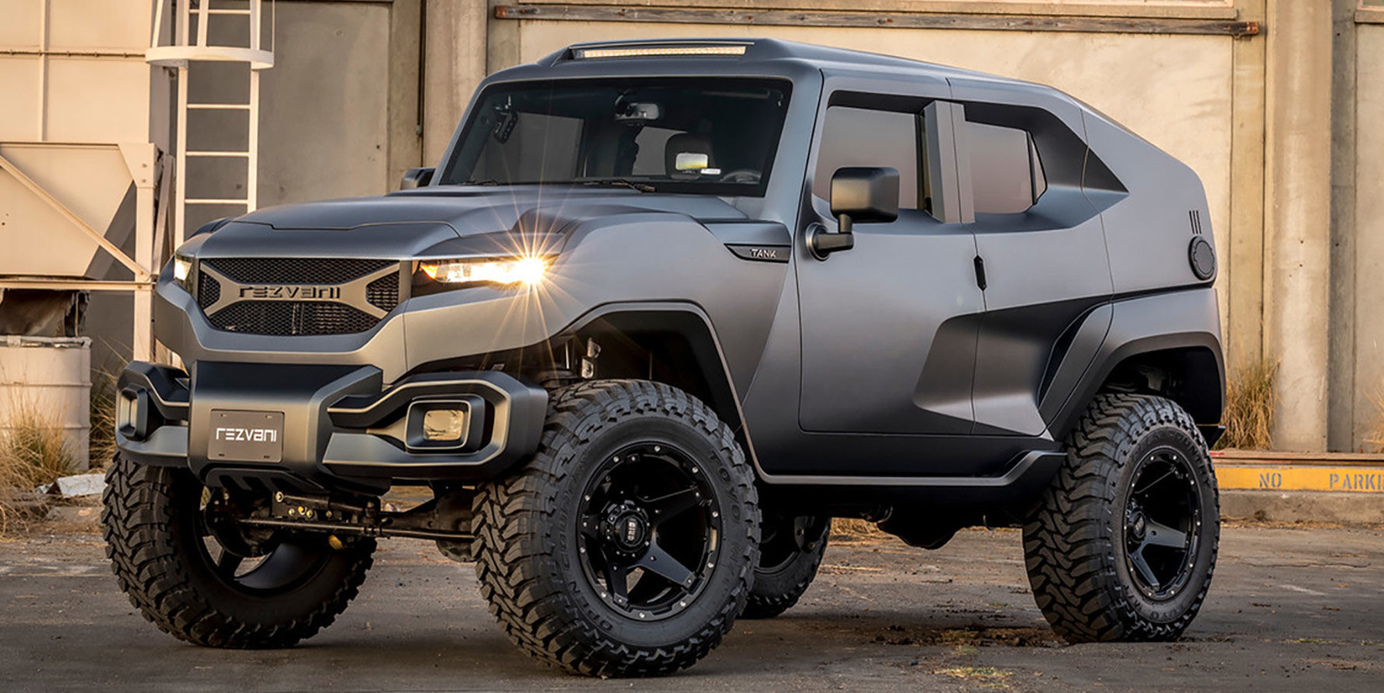 rezvani�s tank SUV is an extreme tactical urban vehicle with 500HP