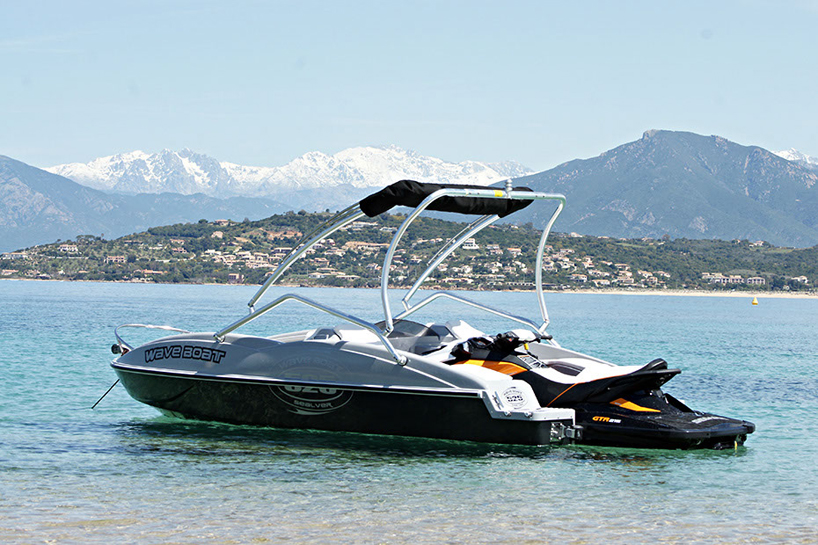 the-sealver-waveboat-525-is-a-jet-ski-powered-water-vehicle