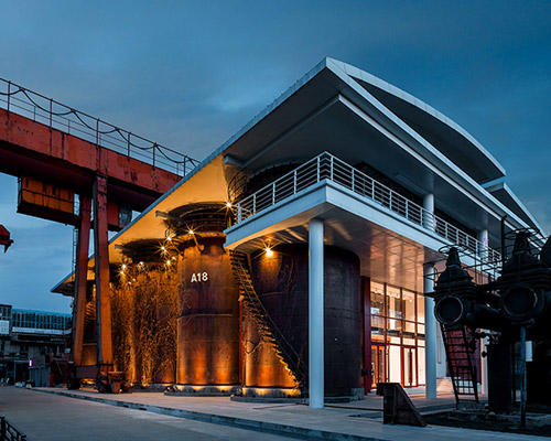 the 751 fashion buyer shop in beijing is conceived in an old factory by CUN design