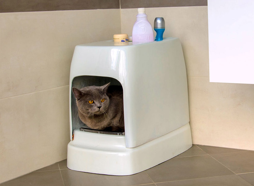 catolet the automatic flushable toilet for cats and small dogs