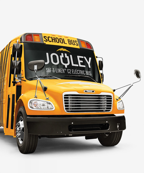 daimler introduces its first all-electric school bus in the US