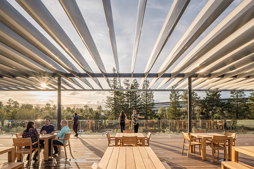 apple park visitor center