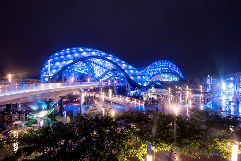 grimshaw completes roller coaster attraction at shanghai disney resort