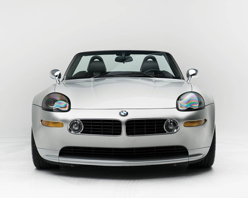 steve jobs' 2000 BMW Z8 convertible comes with original BMW-branded motorola flip-phone
