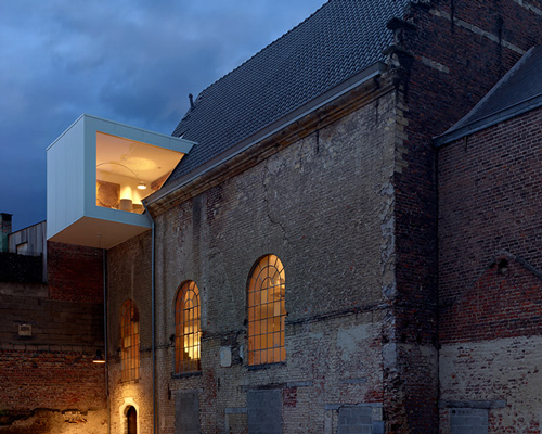 klaarchitectuur transforms historical belgian chapel into a collaborative design office