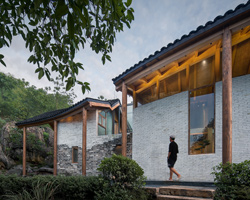 RSAA/büro ziyu zhuang incorporates ancient village traditions for remote residence in china