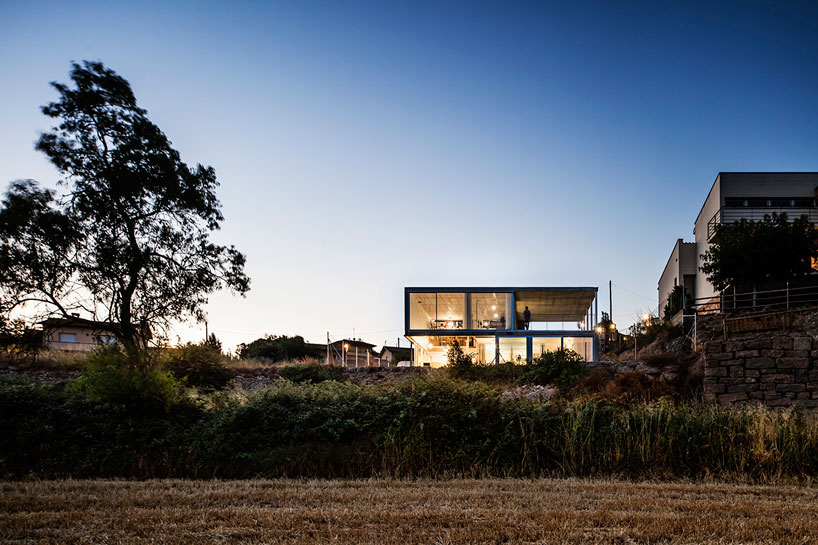joan ramon pascuets + monica mosset complete climate-informed 'calders house' in catalonia