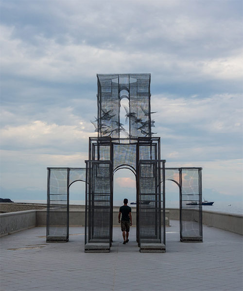edoardo tresoldi interview: capturing the poetry of absence with wire mesh