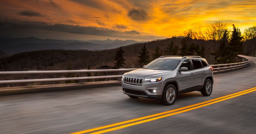 NAIAS 2018: jeep cherokee 2019 claims to be most capable mid-size SUV