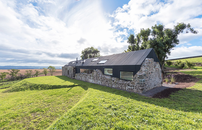 lily jencks + nathanael dorent transform 17th century ruins into contemporary country home