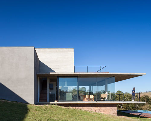 felipe rodrigues designs moenda house to include cantilevered concrete terrace