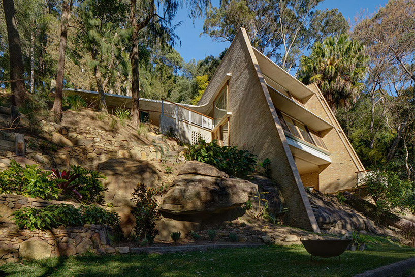 idyllic residences in great australian landscapes by peter stutchbury