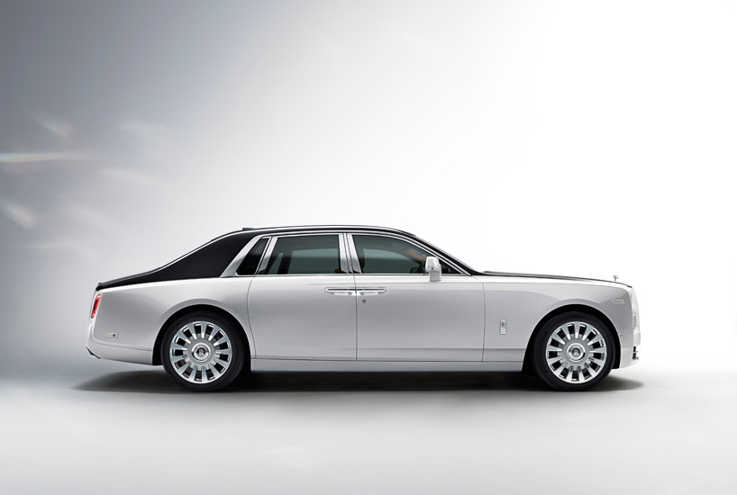 ROLLS-ROYCE PHANTOM II, RATIONAL ELEGANCE - Auto&Design