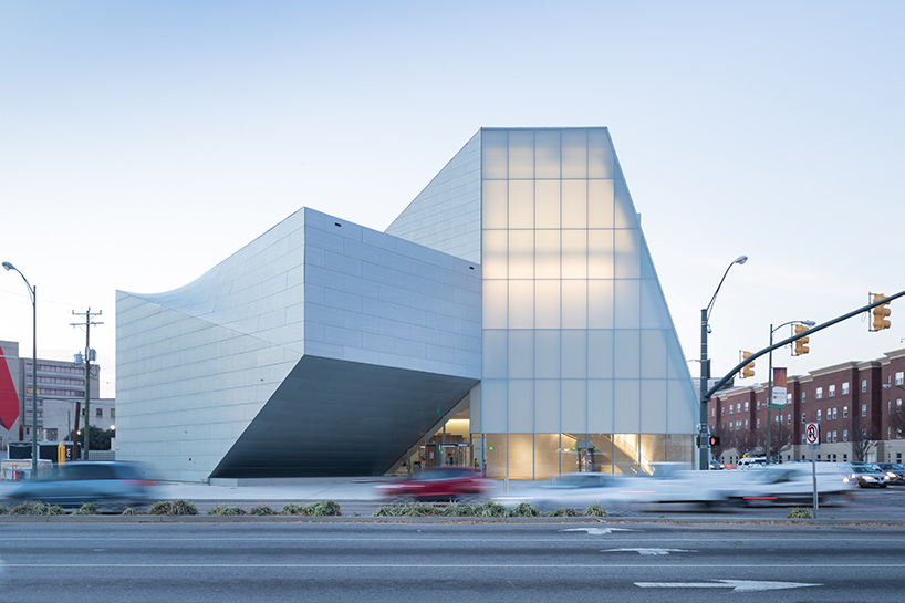 steven holl ICA