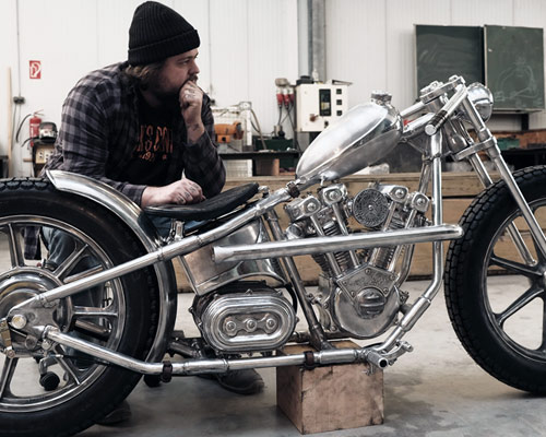 this old school stripped-down chopper is actually electric