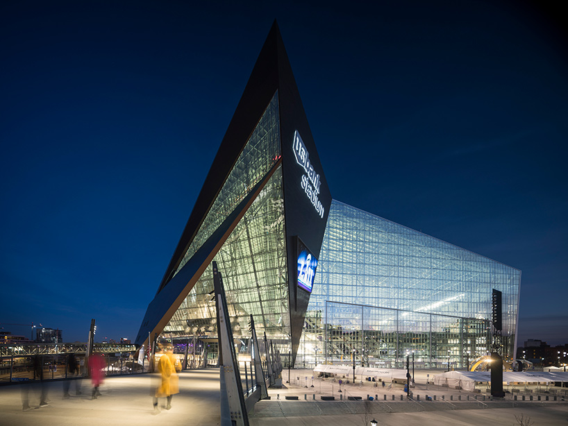 File:Minnesota Vikings Legacy Ship - U.S. Bank Stadium, Super Bowl LII  (28153069309).jpg - Wikimedia Commons