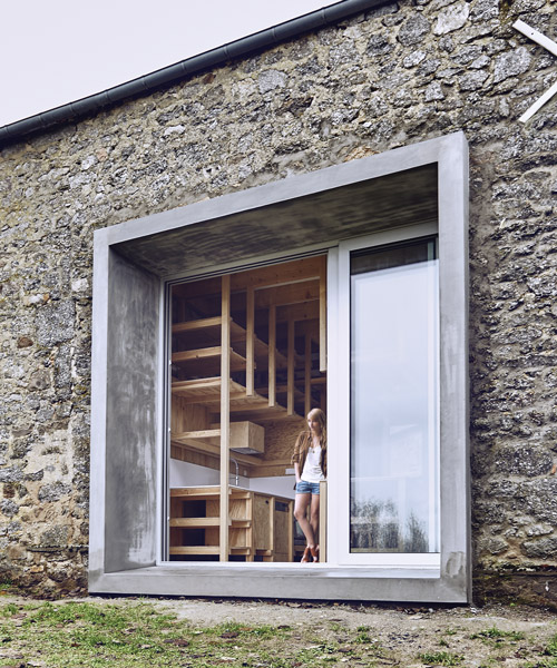 frank minnaërt turns an old barn into a modern country house in lormes