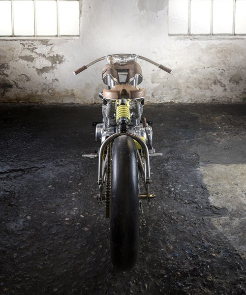 titan motorcycles customizes honda CB350 as racer from the 1950s