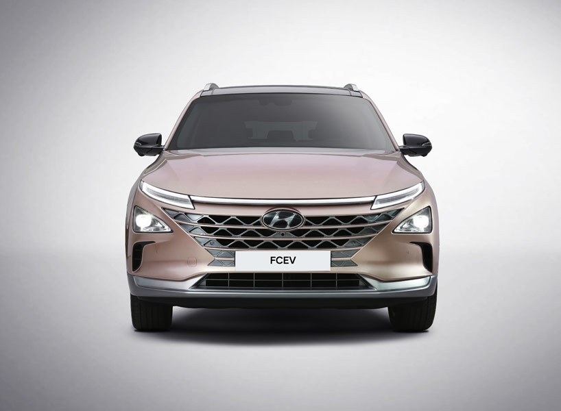 hyundai debuts next generation autonomous fuel cell vehicle at CES 2018