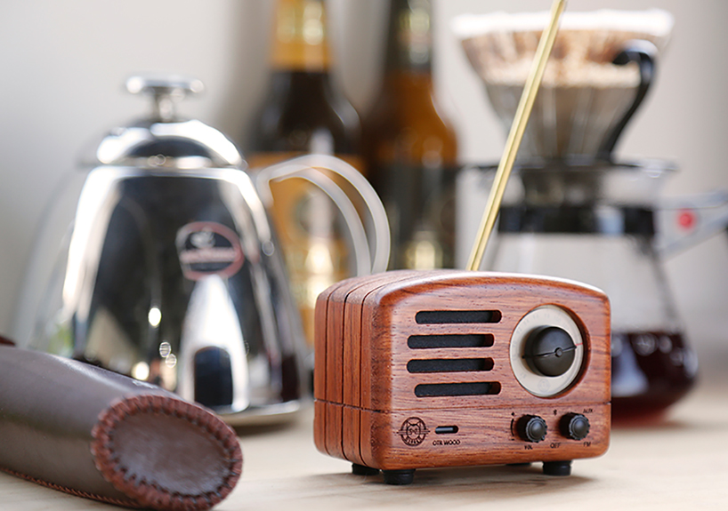 Vintage Looking OTR Wood Portable Radio Bluetooth Speaker