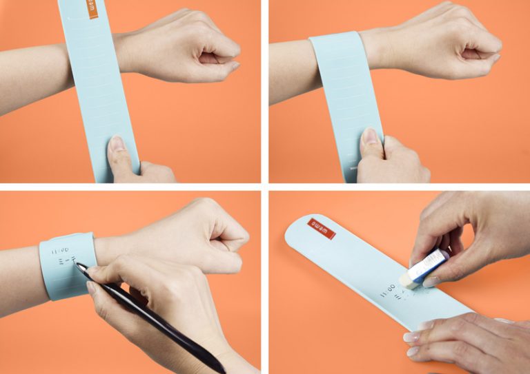 this wearable notepad keeps your last-minute memos handy