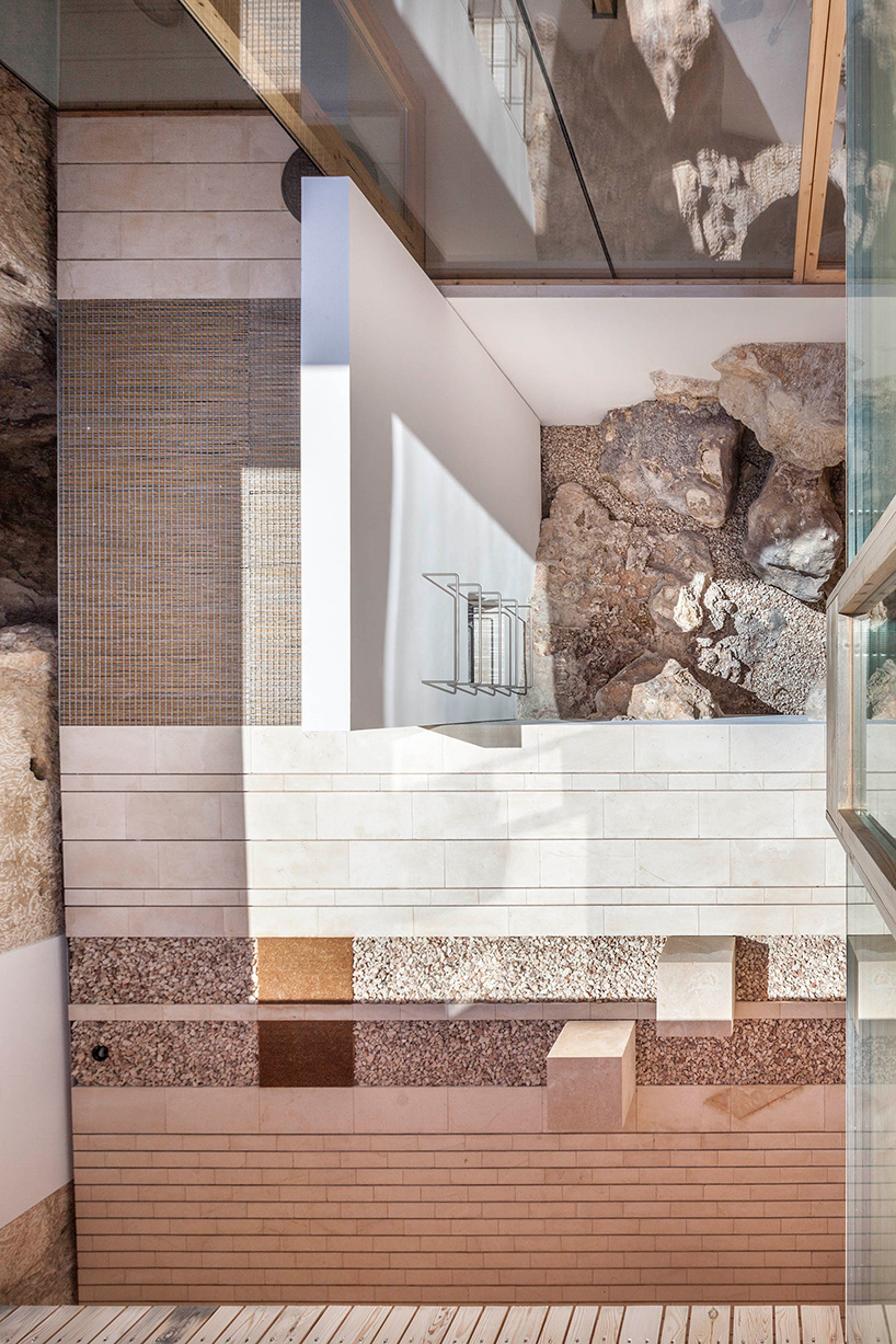 marià castelló's island mirage, a duet of nature and design