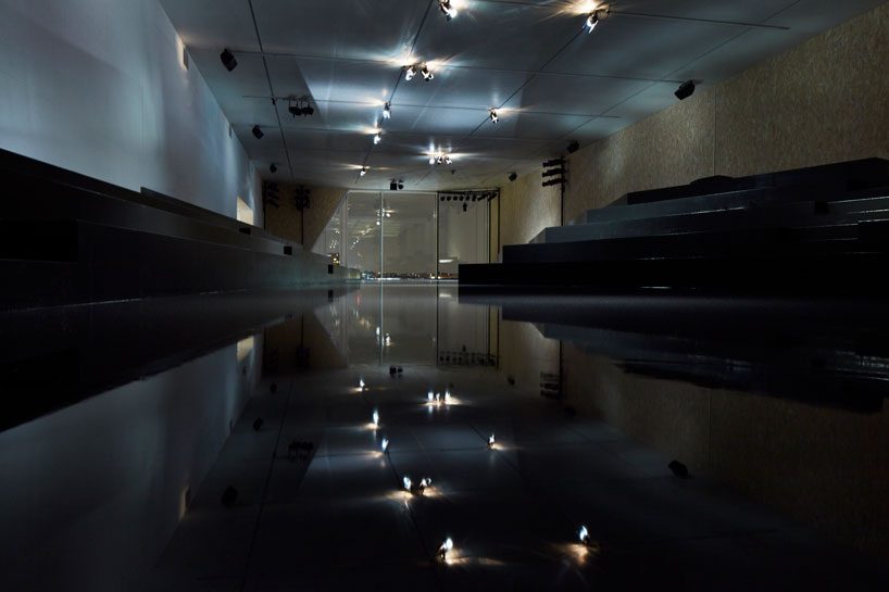 oma-amo-prada-show-f-w-2018-02-23-2018