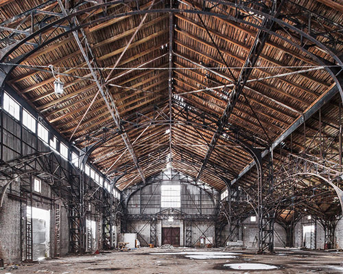 roberto conte captures threatened architectural monuments in nizhny novgorod, russia