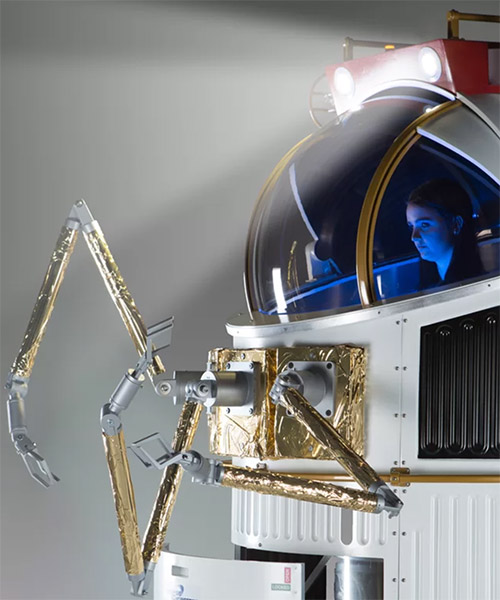 single person spacecraft, an alternative to the spacesuit