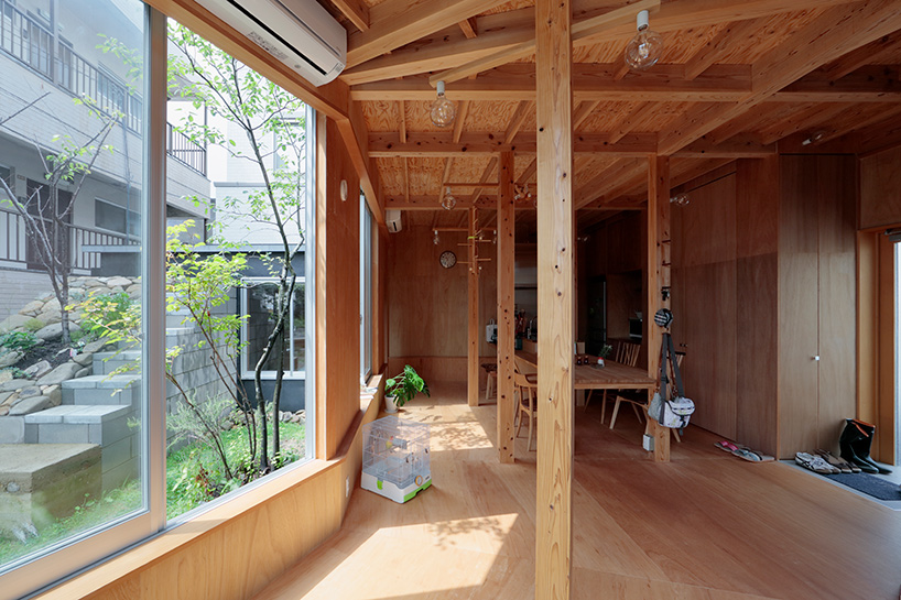 SPACESPACE completes 'mushroom house' in osaka, japan