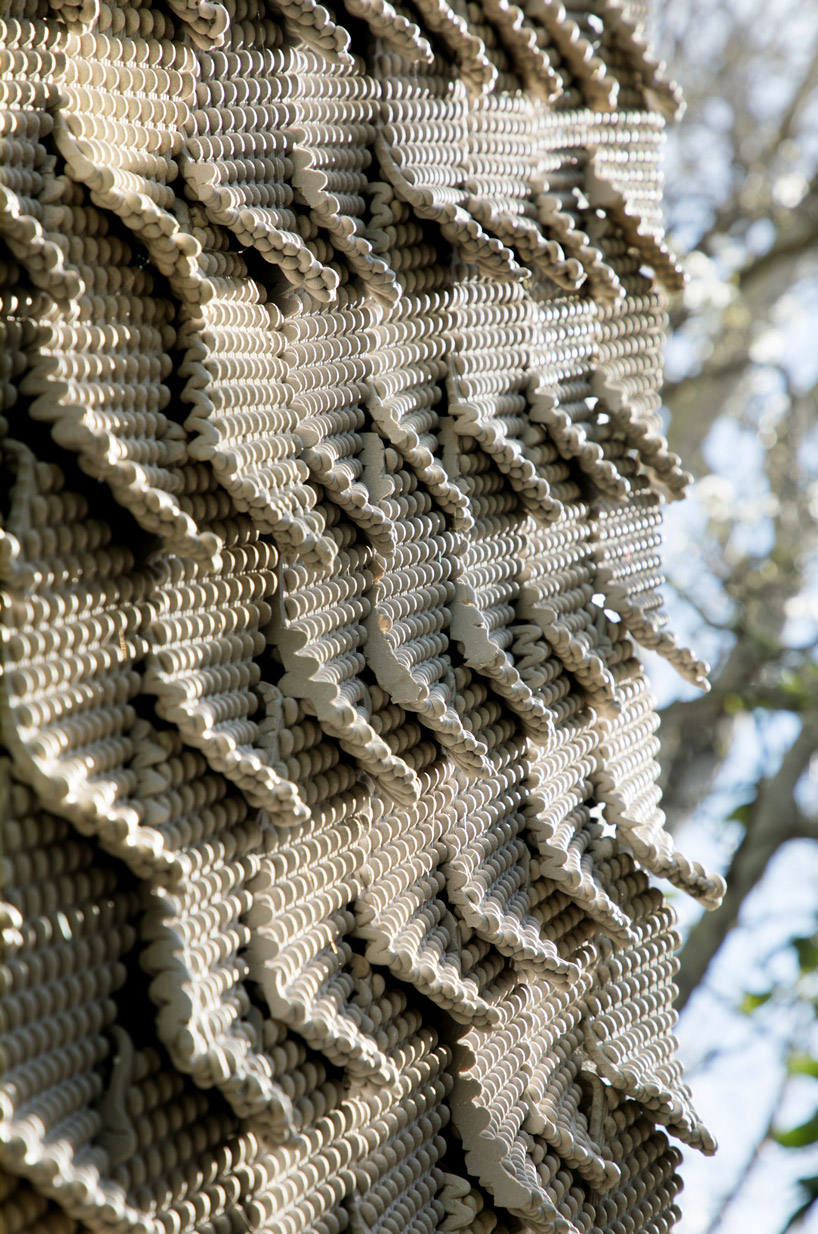 3D printed cabin emerging objects