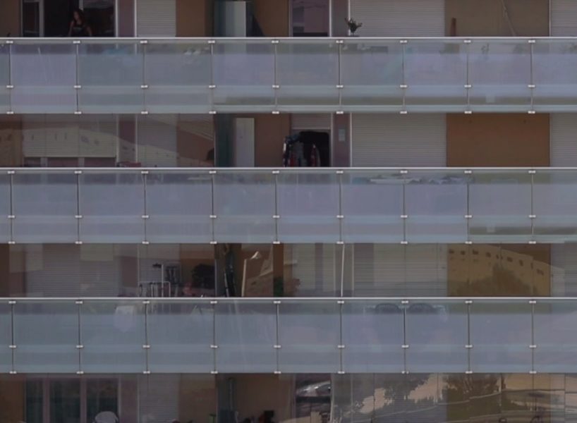 pablo casals presents short film revisiting mateo's project 'bayonne, entrée de ville'