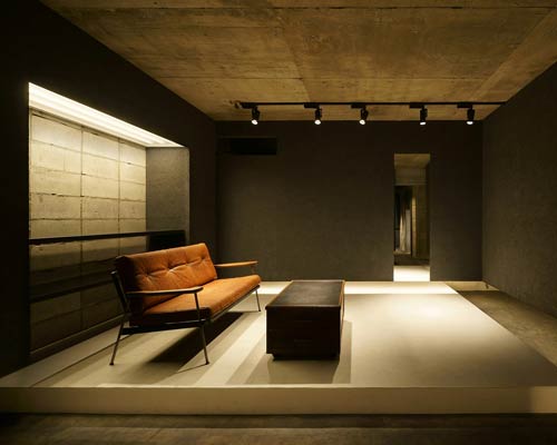 plus maizumi architect studio completes a shoe store with hanging walls in yokohama, japan