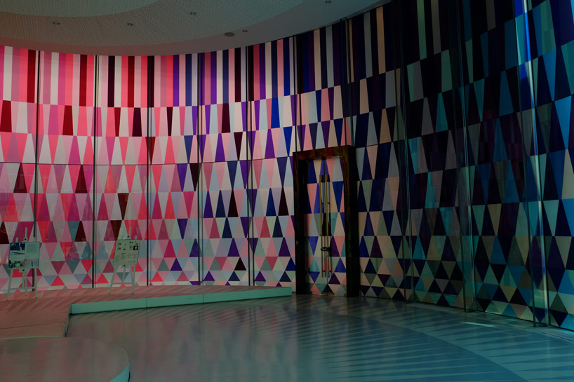 vanceva glazing layers highly functional, rainbow-hued surfaces