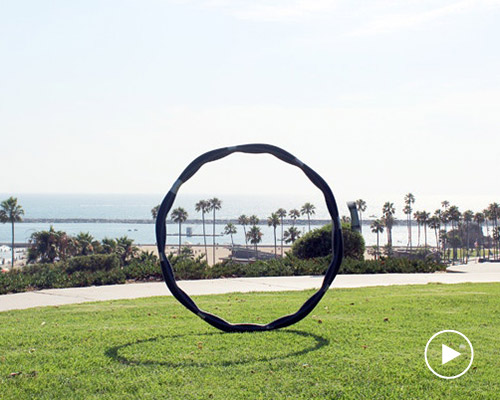 VHOOP, a smart hula hoop helpfully reminding you to get on with it
