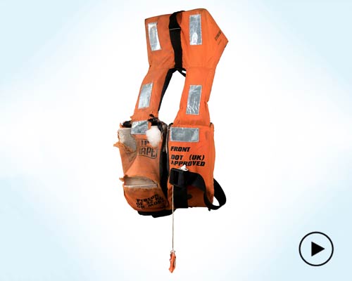 yamaha life vests: joseff murphy's series of portraits showing the days of migration from syria