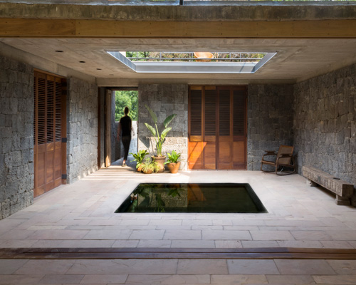 REA designs a stone house with an artisanal touch in the heartland of aztec culture