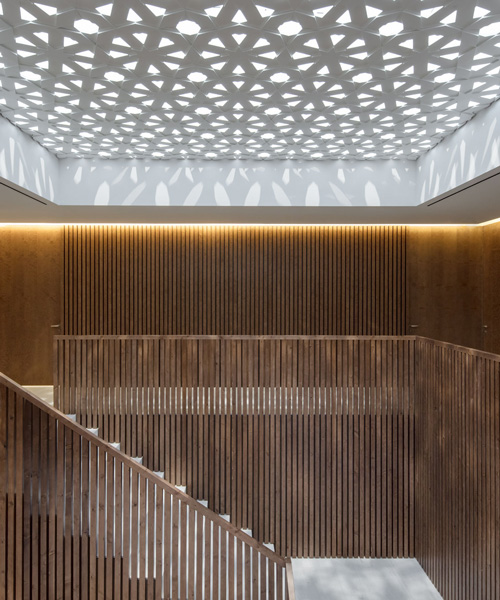 the poetic repetition of this embassy in lisbon alludes to its ancient egyptian roots