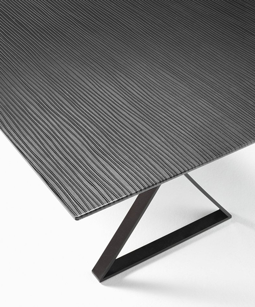 hype, a fused glass top table by studio klass for fiam
