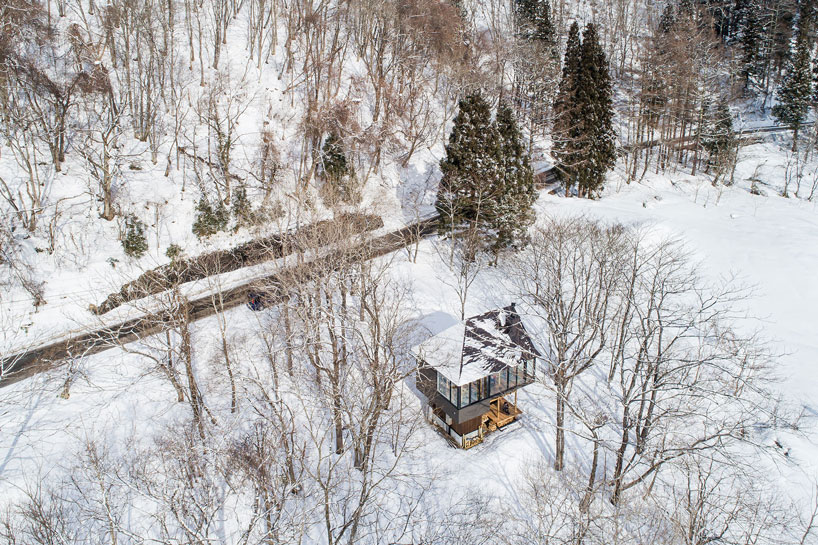 japanese lake house